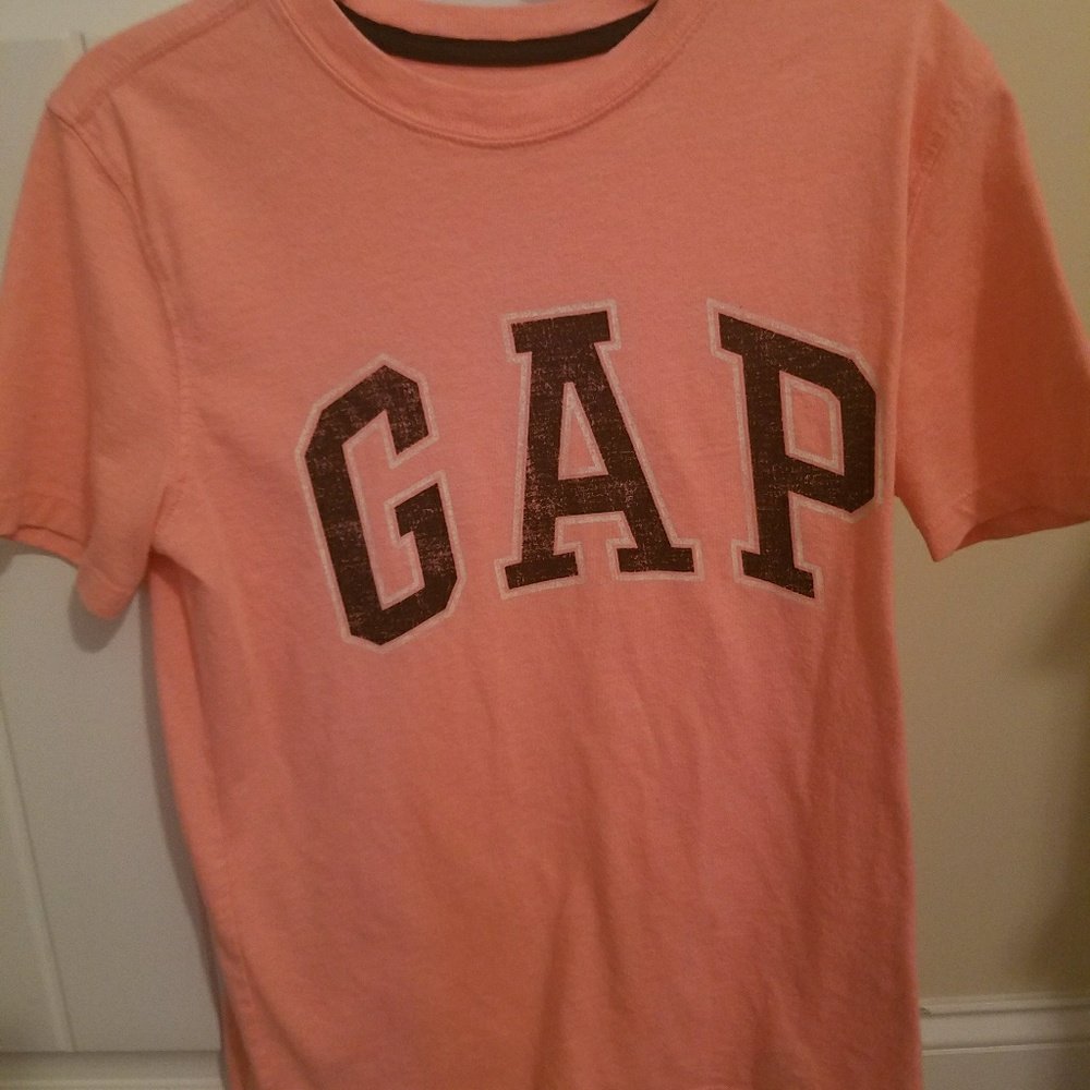 Boys gap t shirt